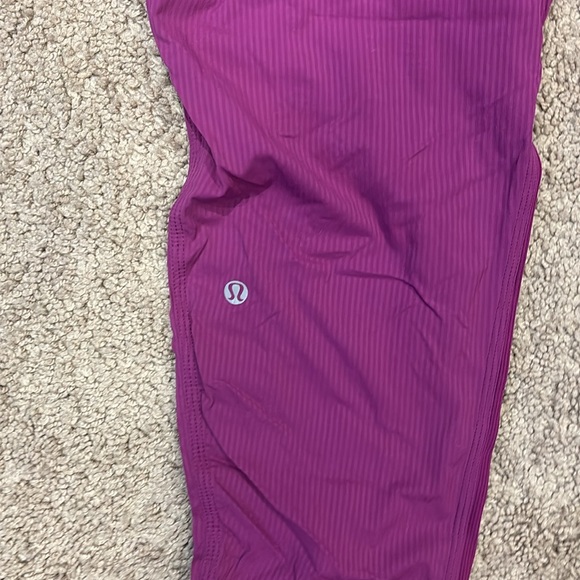 Lululemon Capri studio pants - Picture 3 of 5